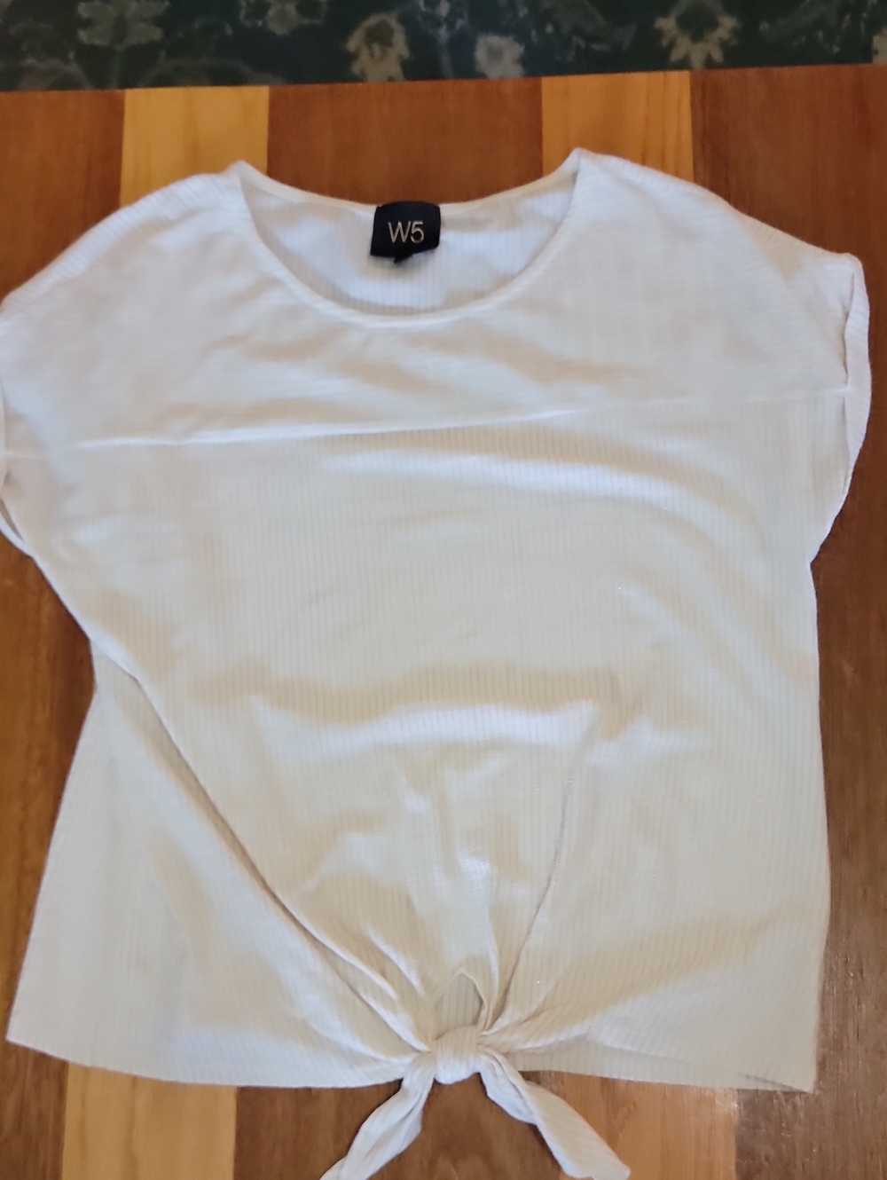 W5 Women's White Knot-Front Short Sleeve Top